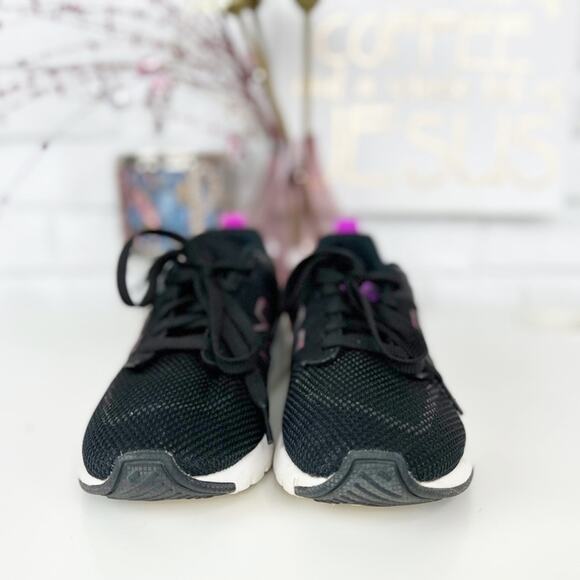 New Balance Women's 009 Modern Classic Size 7 - Picture 3 of 11